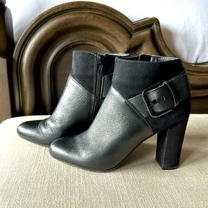 Ankle booties Leather